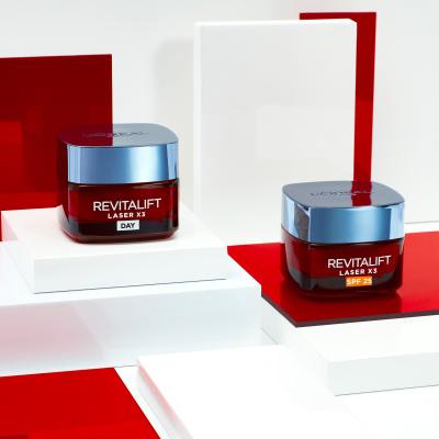 L&#039;Oréal Paris Revitalift Laser X3 SPF25 Denní pleťový krém pro ženy 50 ml