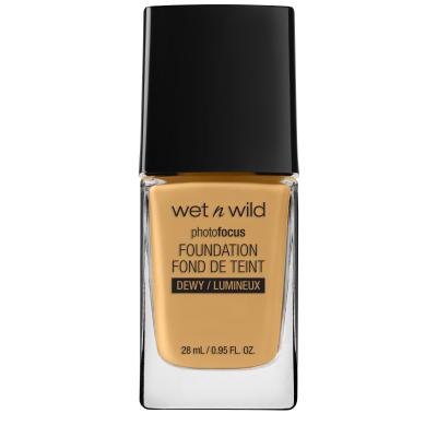 Wet n Wild Photo Focus Dewy Make-up pro ženy 28 ml Odstín Desert Beige