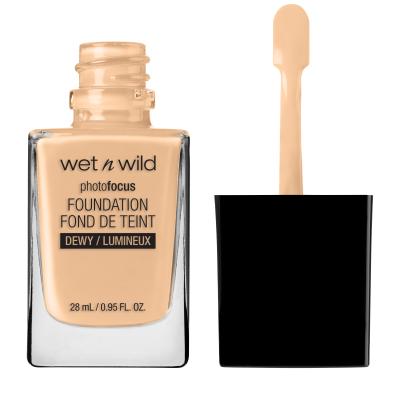 Wet n Wild Photo Focus Dewy Make-up pro ženy 28 ml Odstín Soft Beige