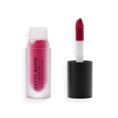 Makeup Revolution London Matte Bomb Rtěnka pro ženy 4,6 ml Odstín Burgundy Star