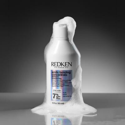 Redken Acidic Bonding Concentrate Šampon pro ženy 300 ml