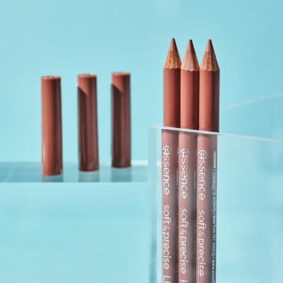 Essence Soft &amp; Precise Lip Pencil Tužka na rty pro ženy 0,78 g Odstín 402 Honey-Stly