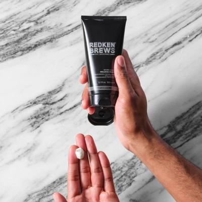 Redken Brews Hard Molding Paste Vosk na vlasy pro muže 150 ml