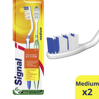 Signal Antiplaque Toothbrush Medium Klasický zubní kartáček Set