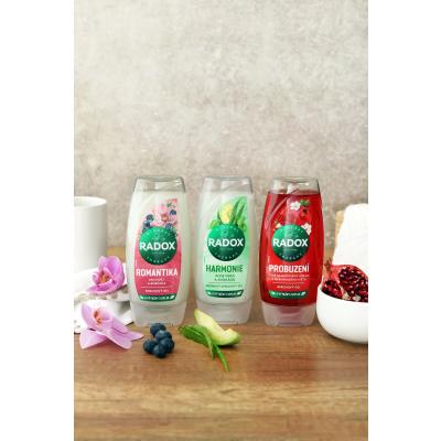 Radox Awakening Pomegranate And Apricot Blossom Shower Gel Sprchový gel pro ženy 225 ml