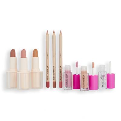 Makeup Revolution London Ultimate Kiss Gift Set Dárková kazeta rtěnka Lip Allure 3,2 g Chauffeur + rtěnka Lip Allure 3,2 g Lover + rtěnka Lip Allure 3,2 g Queen + tužka na rty Satin Kiss 1 g Chauffeur + tužka na rty Satin Kiss 1 g Lover + tužka na rty Satin Kiss 1 g Queen + lesk Pout Bomb 1,4ml Glaz