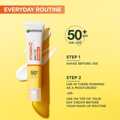 Garnier Skin Naturals Vitamin C Daily UV Invisible SPF50+ Denní pleťový krém pro ženy 40 ml