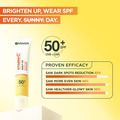 Garnier Skin Naturals Vitamin C Daily UV Glow SPF50+ Denní pleťový krém pro ženy 40 ml