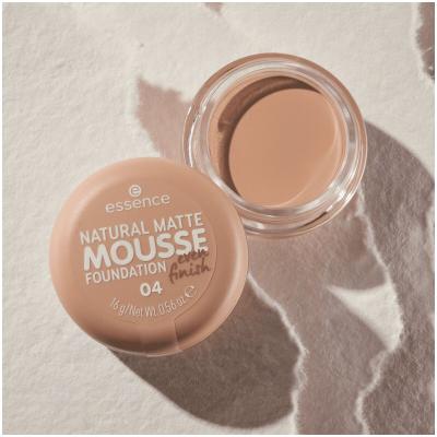 Essence Natural Matte Mousse Make-up pro ženy 16 g Odstín 04