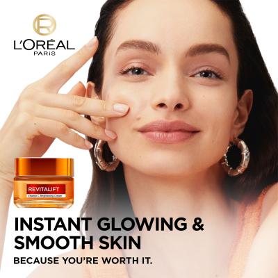 L&#039;Oréal Paris Revitalift Vitamin C Brightening Cream Denní pleťový krém pro ženy 50 ml