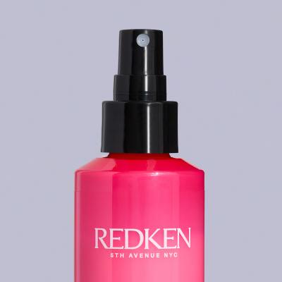 Redken Iron Shape Thermal Spray Pro tepelný styling pro ženy 250 ml